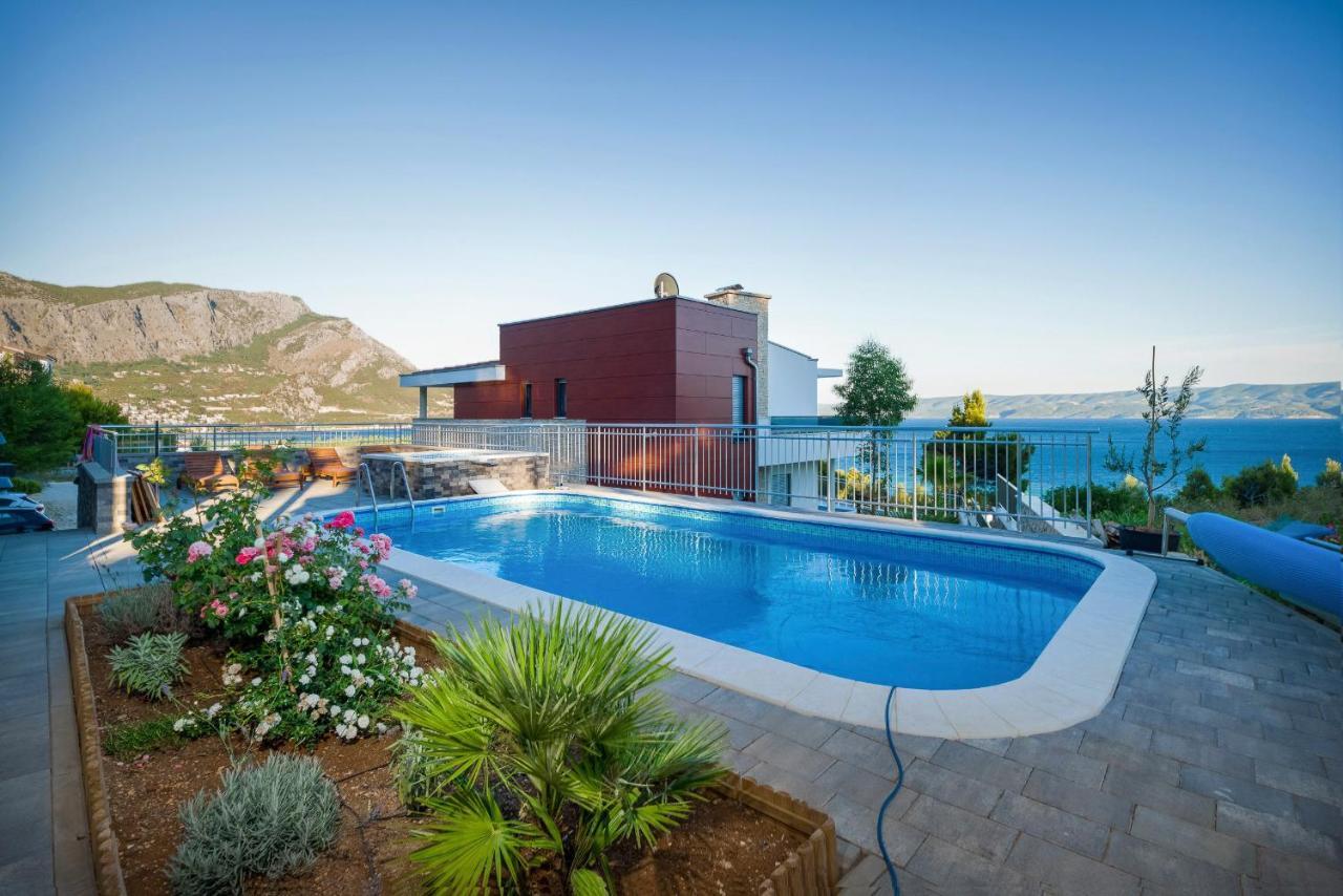 Villa Sara With Sea View And Private Heated Pool Omiš Exterior foto