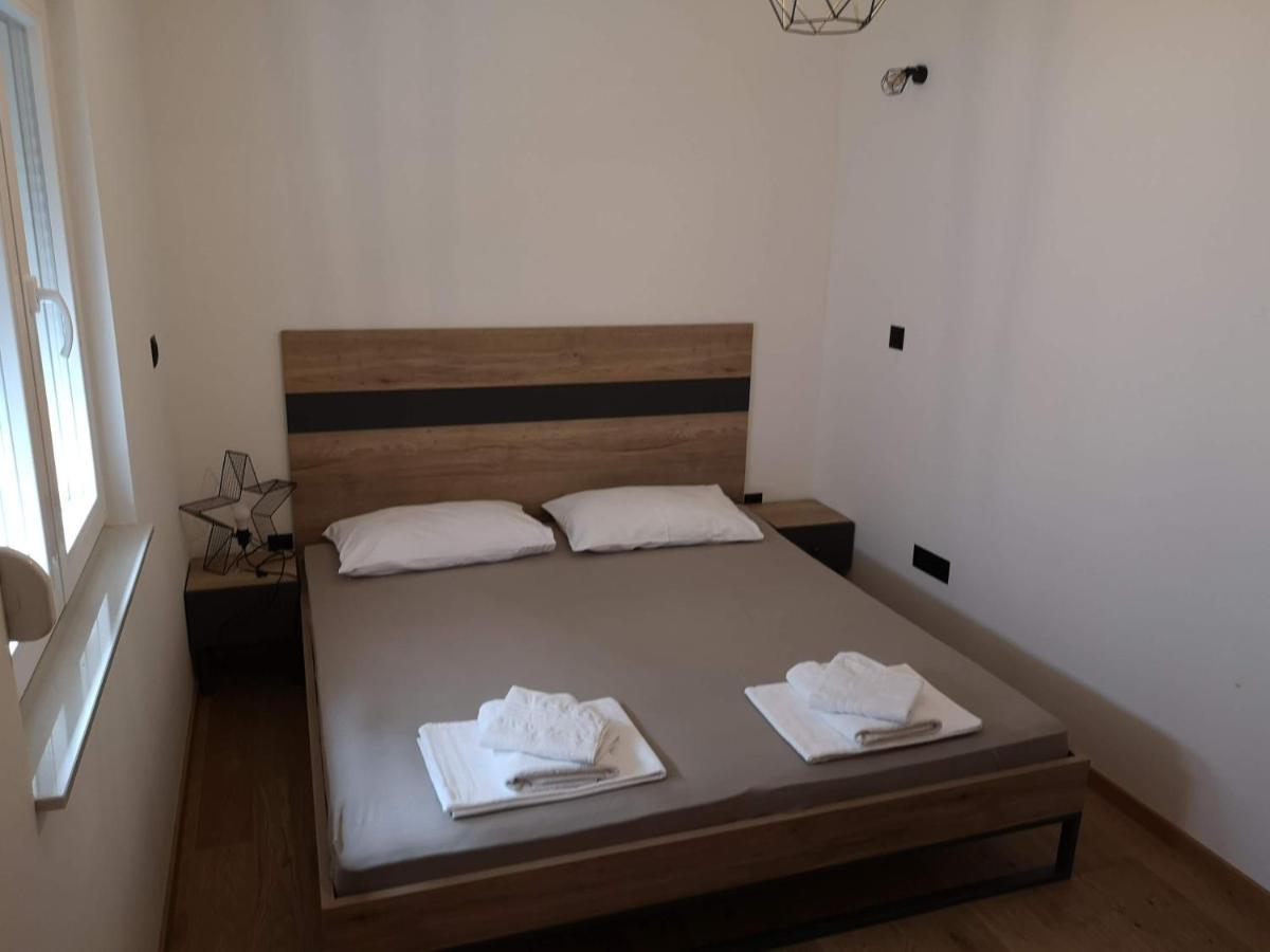 Villa Sara With Sea View And Private Heated Pool Omiš Exterior foto