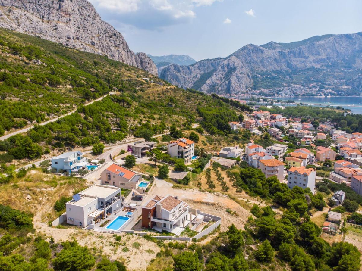 Villa Sara With Sea View And Private Heated Pool Omiš Exterior foto