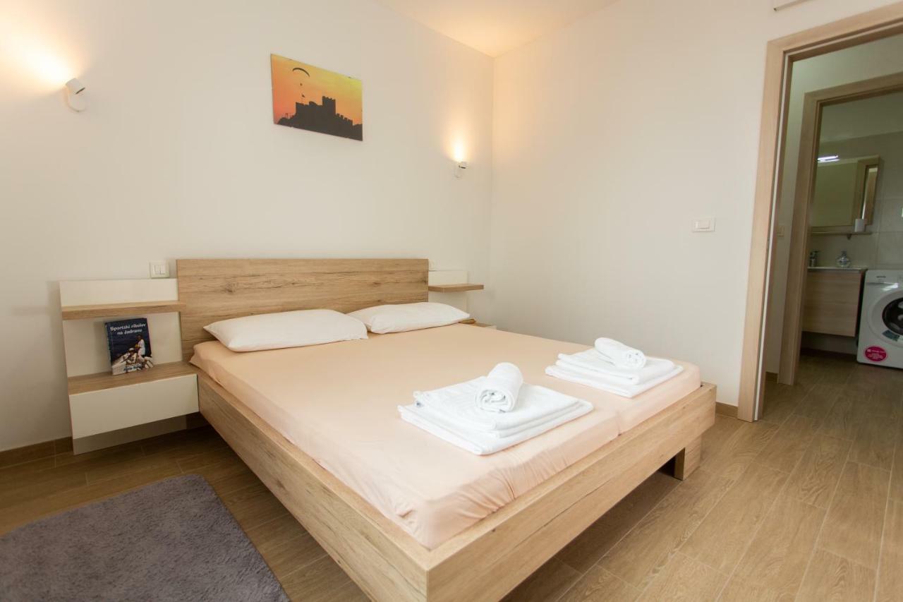 Villa Sara With Sea View And Private Heated Pool Omiš Exterior foto